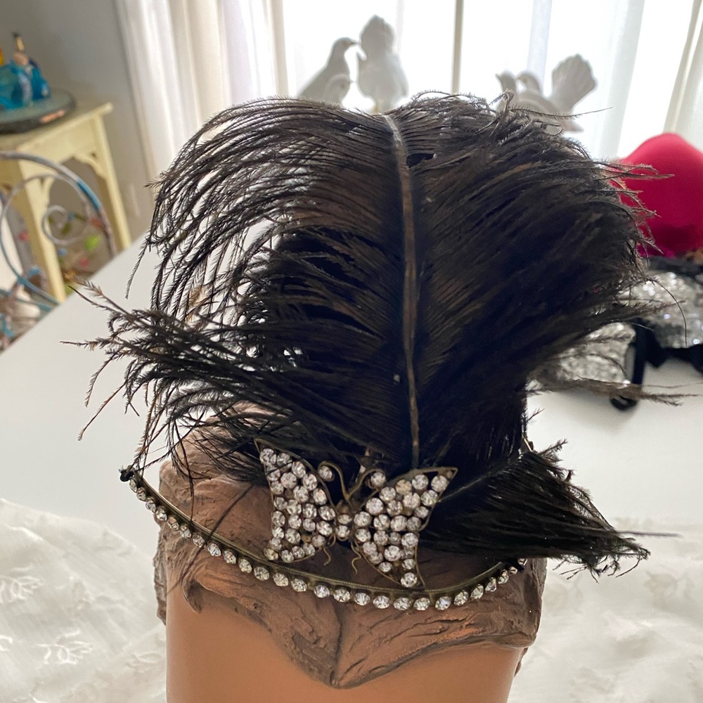 Vintage Flapper Rhinestone Feather Head Piece. - Picture 2 of 5